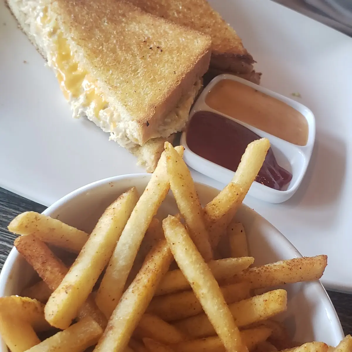 Grill Cheese Sandwich Served with Fries