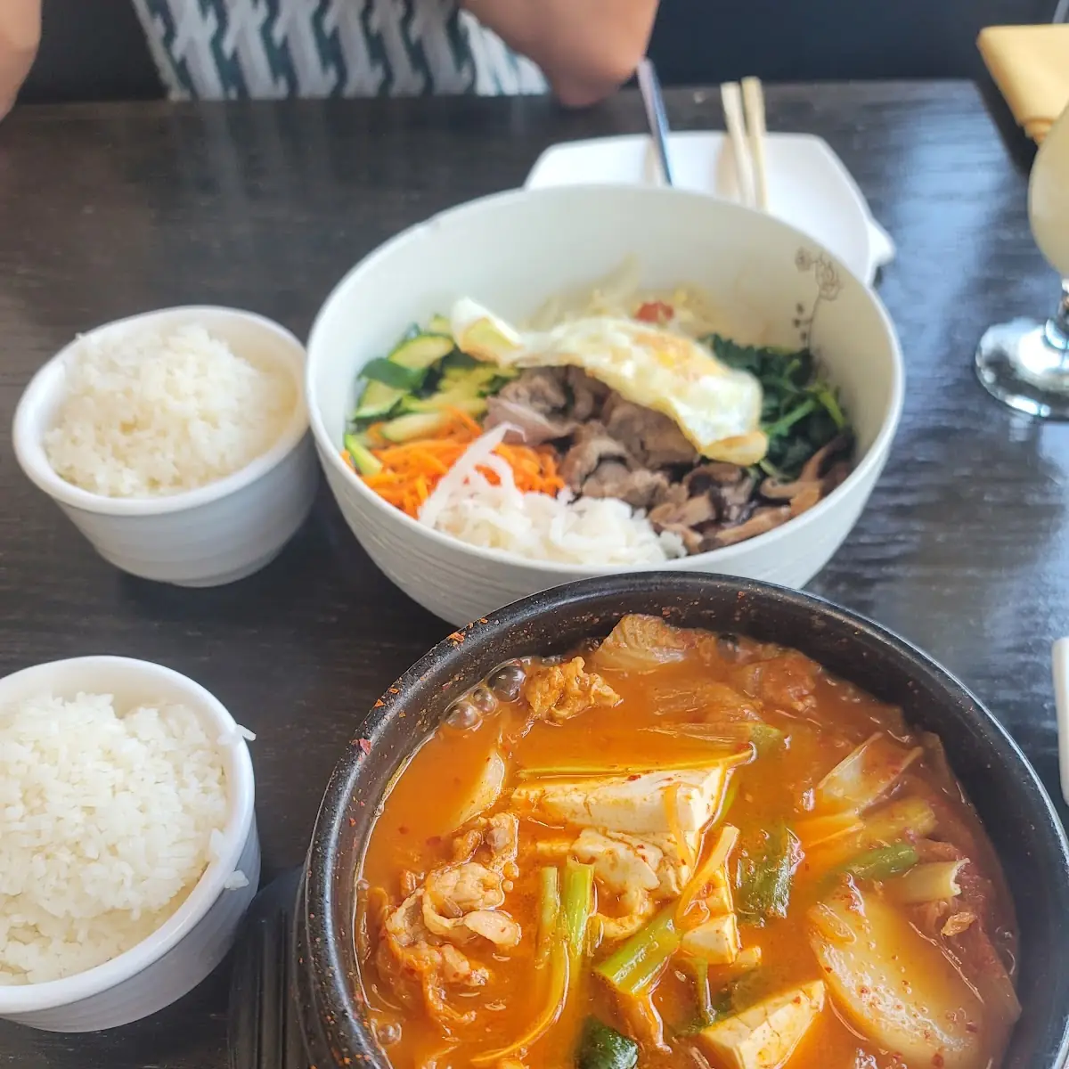 Kimchi Jjigae