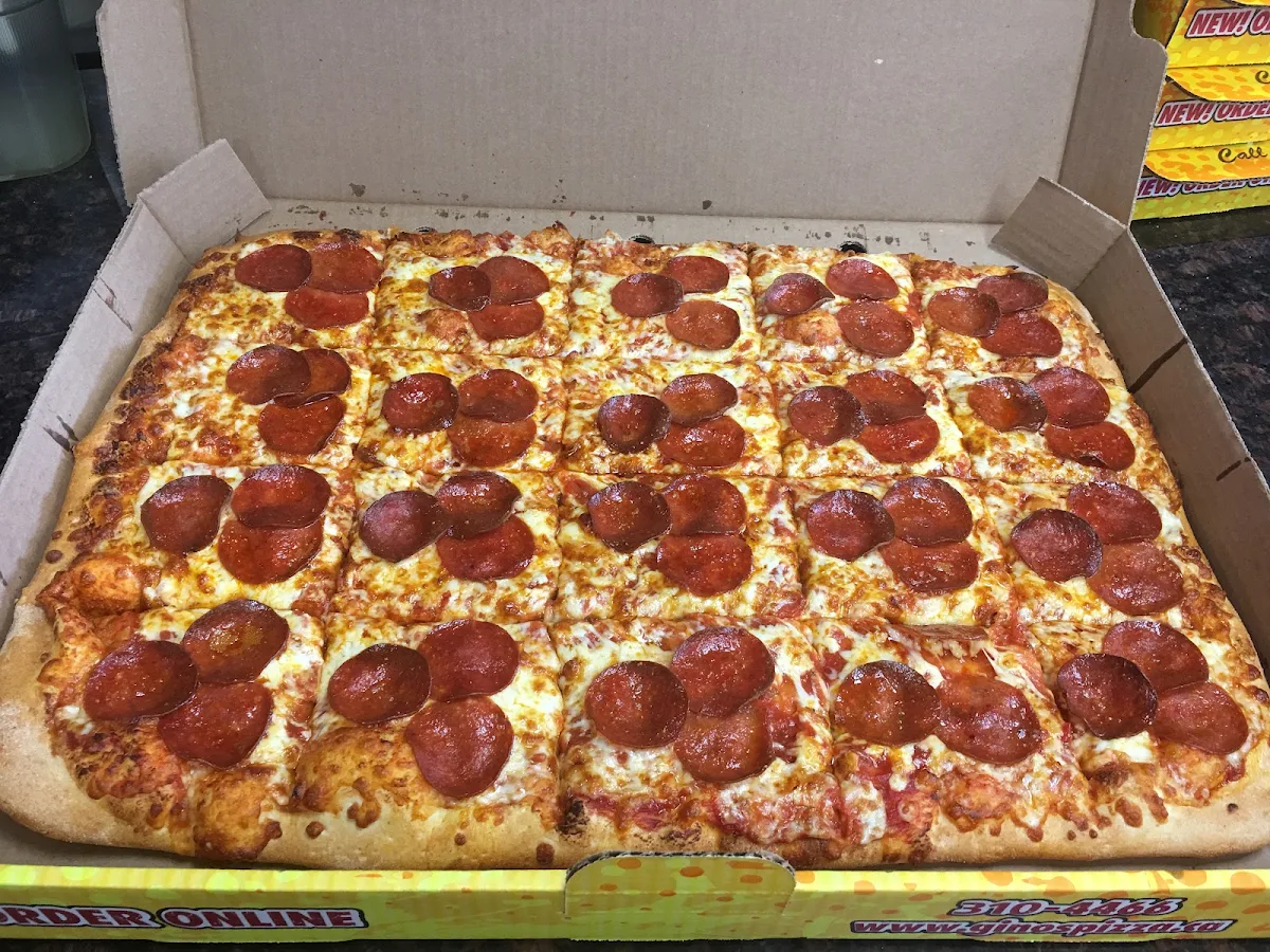 Highlights, Gino's Pizza