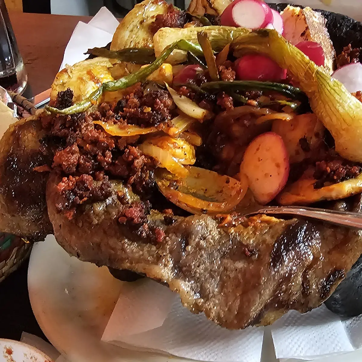 Molcajete Mixto Muy Bueno