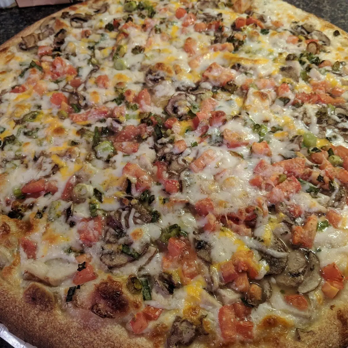 Gourmet Chicken Garlic Pizza