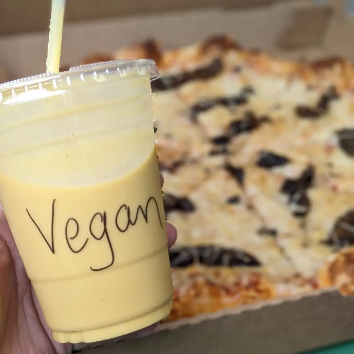 Vegan Mango Smoothie
