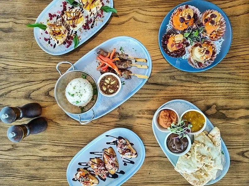 Highlights, Hideaway Bistro
