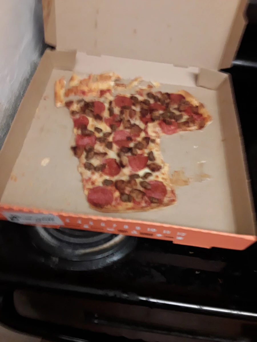 Big Crust Supreme Pizza