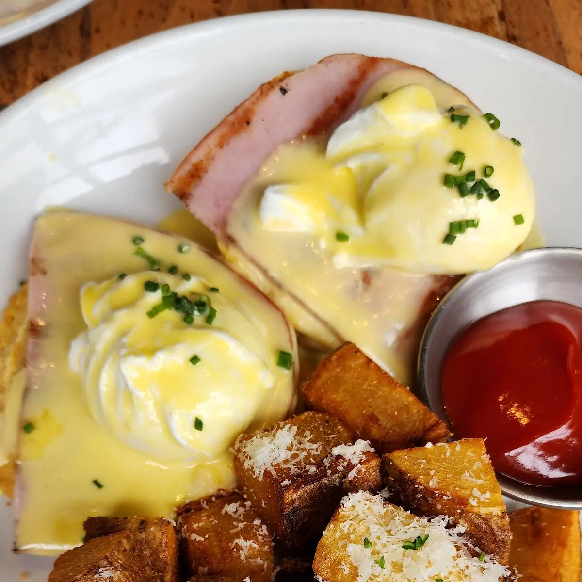 Eggs Benedict