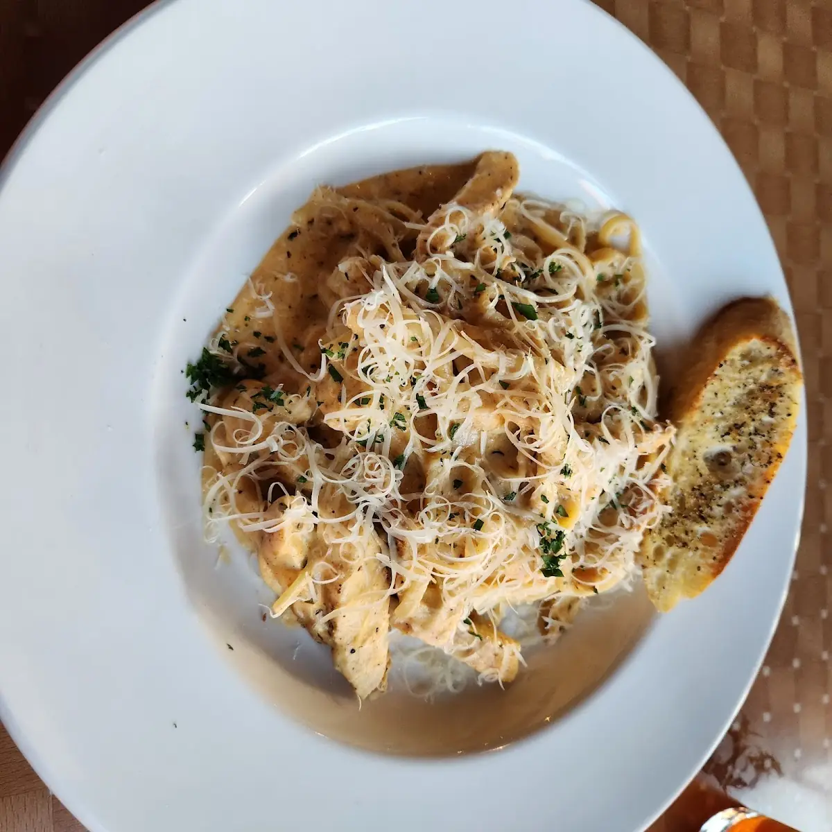 Chicken Alfredo Pasta