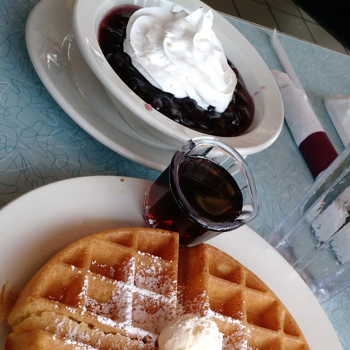 Belgian Waffle w Strawberries & Whipped Cream