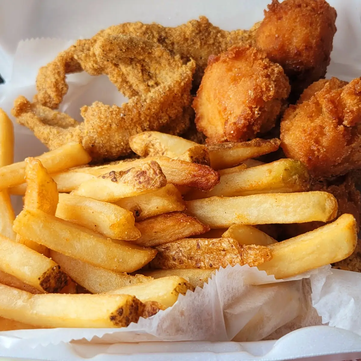 3 PC Catfish Dinner