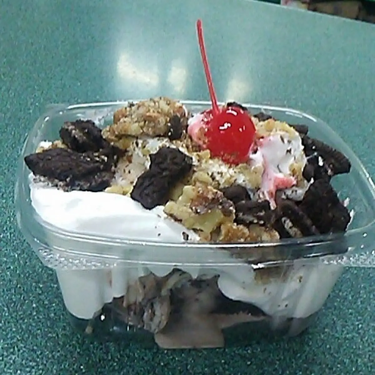 Mama Mac's Banana Split With
