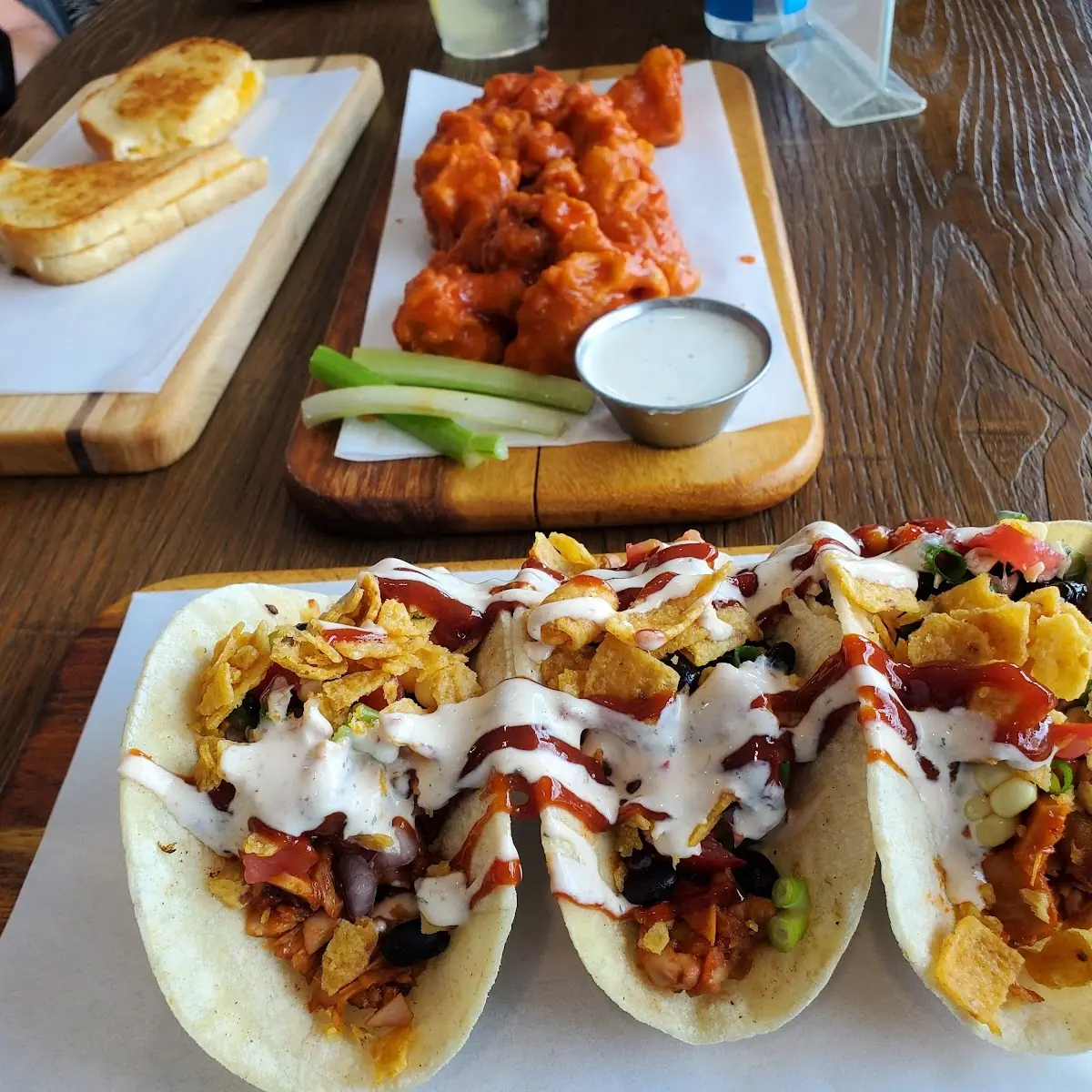 Pulled Pork Sriracha BBQ Tacos