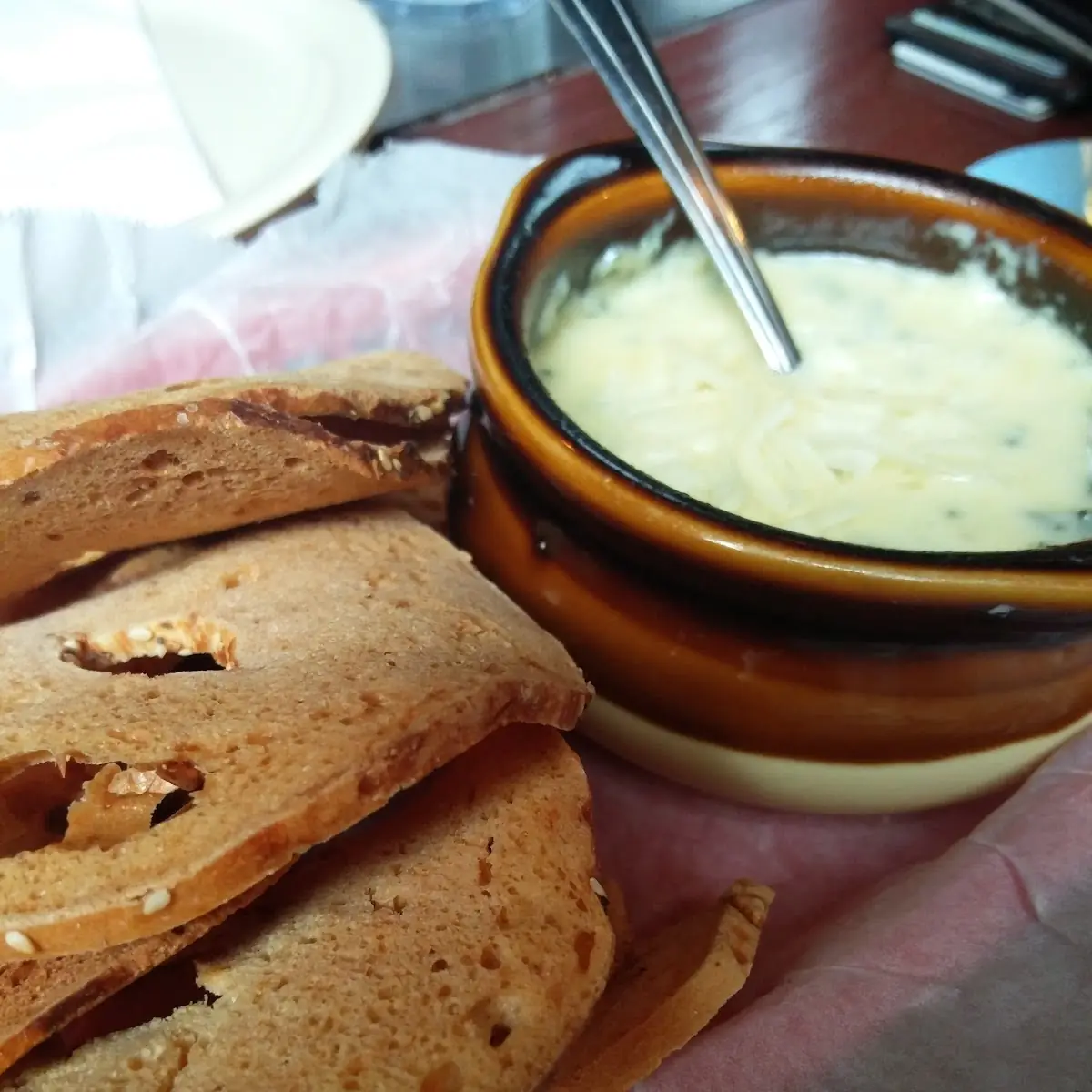 Spinach Dip with Bagel Chips
