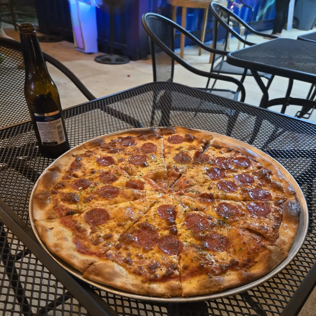 Large Pepperoni Pizza