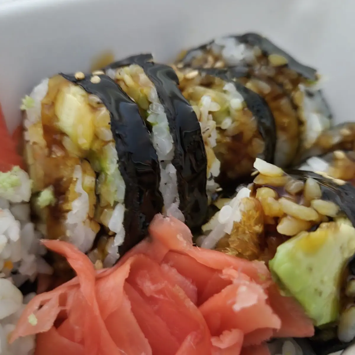 Mingming Sushi Roll