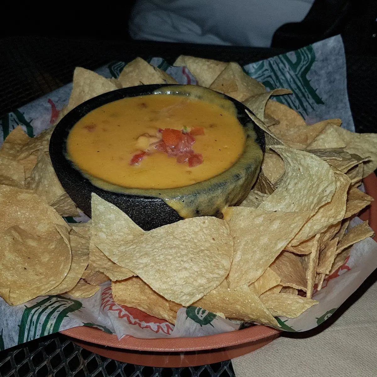 Queso Fundido Con Chorizo