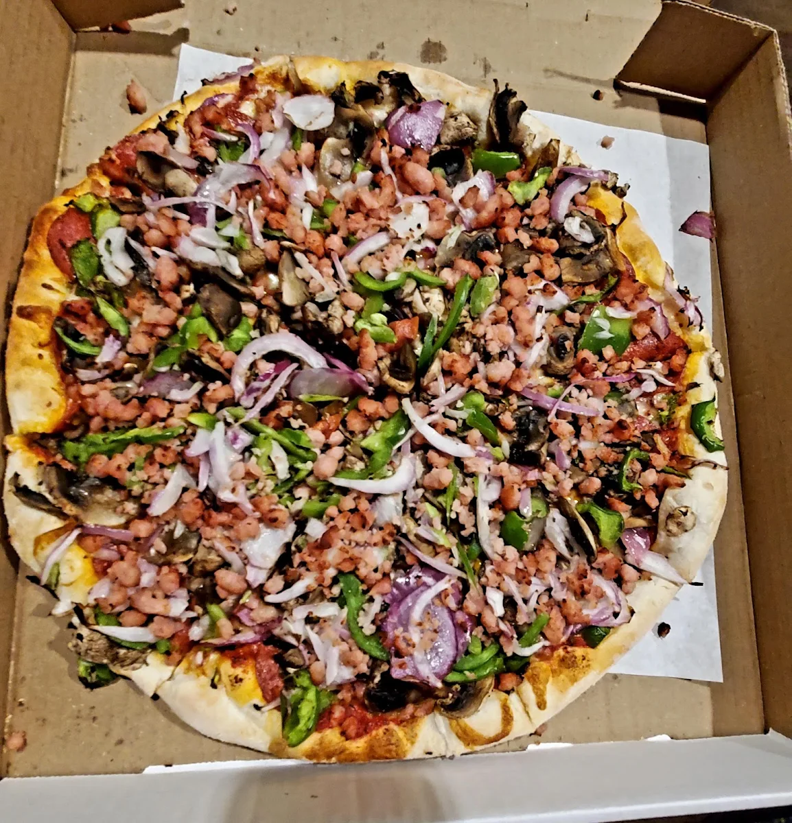 Deluxe Pizza