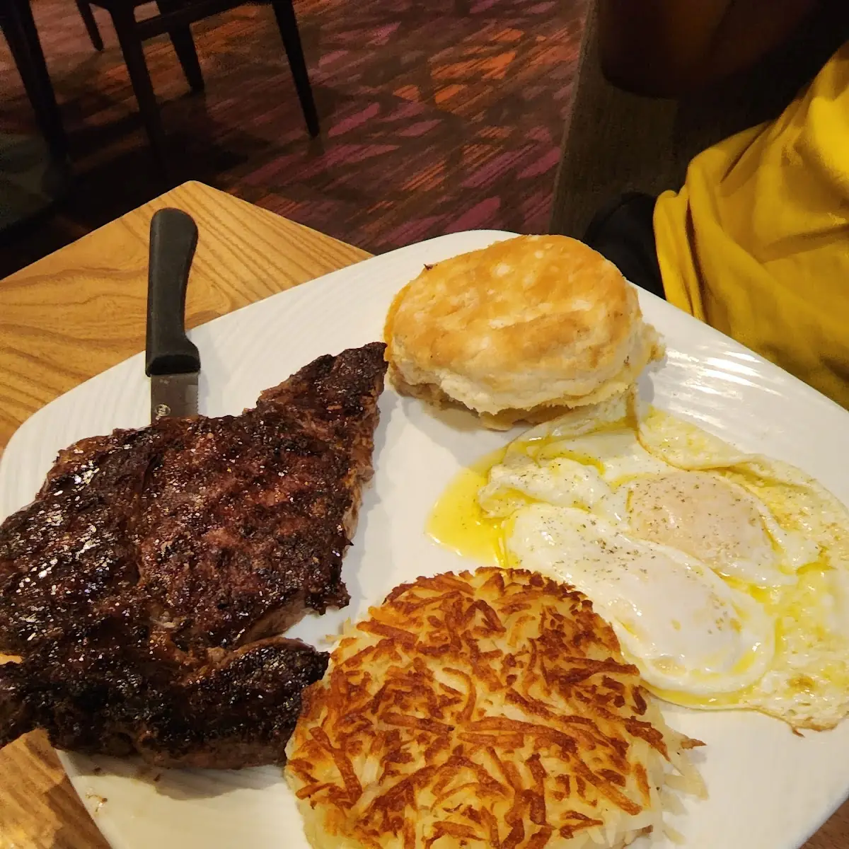 Elmonico Steak & Eggs