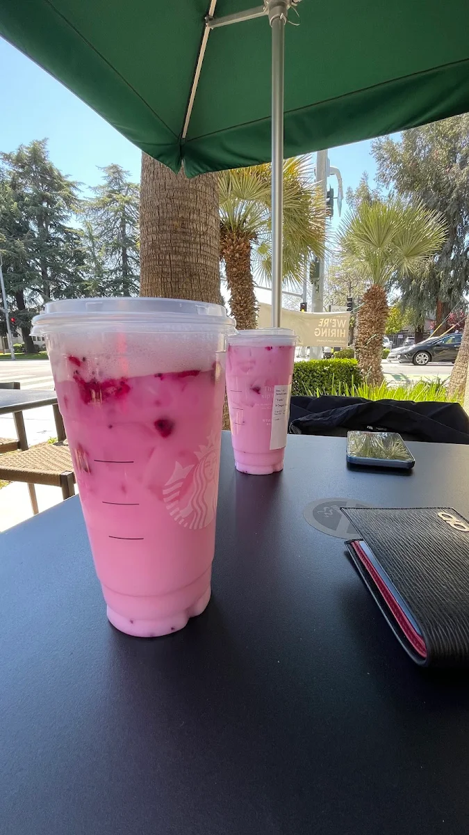 Mango Dragonfruit Starbucks Refreshers Beverage