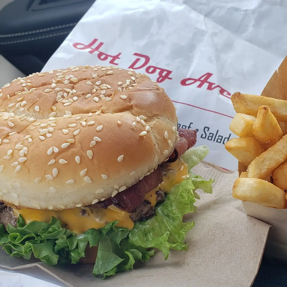 Avenue Cheeseburger Meal
