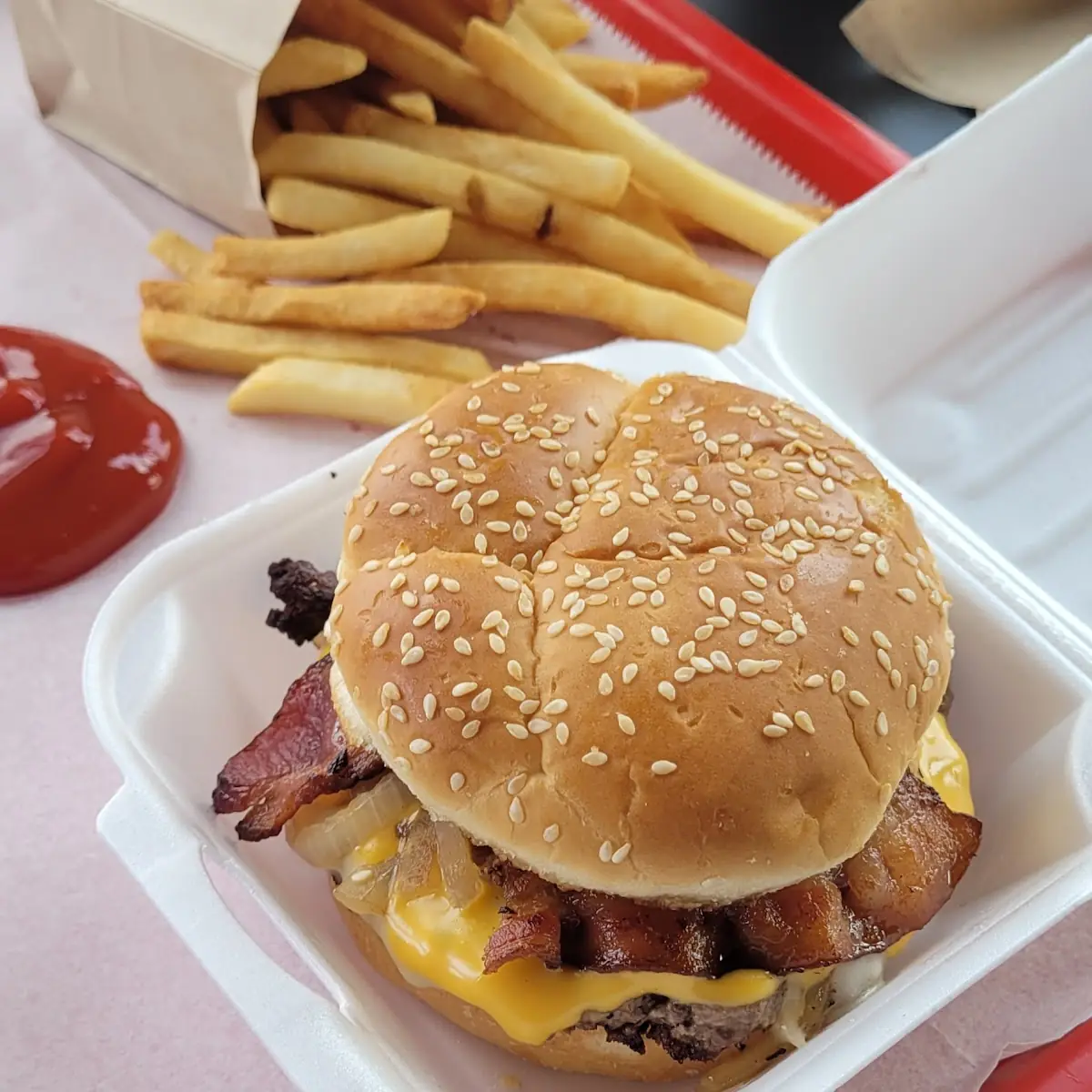 Teddy's Lunch Special Burger