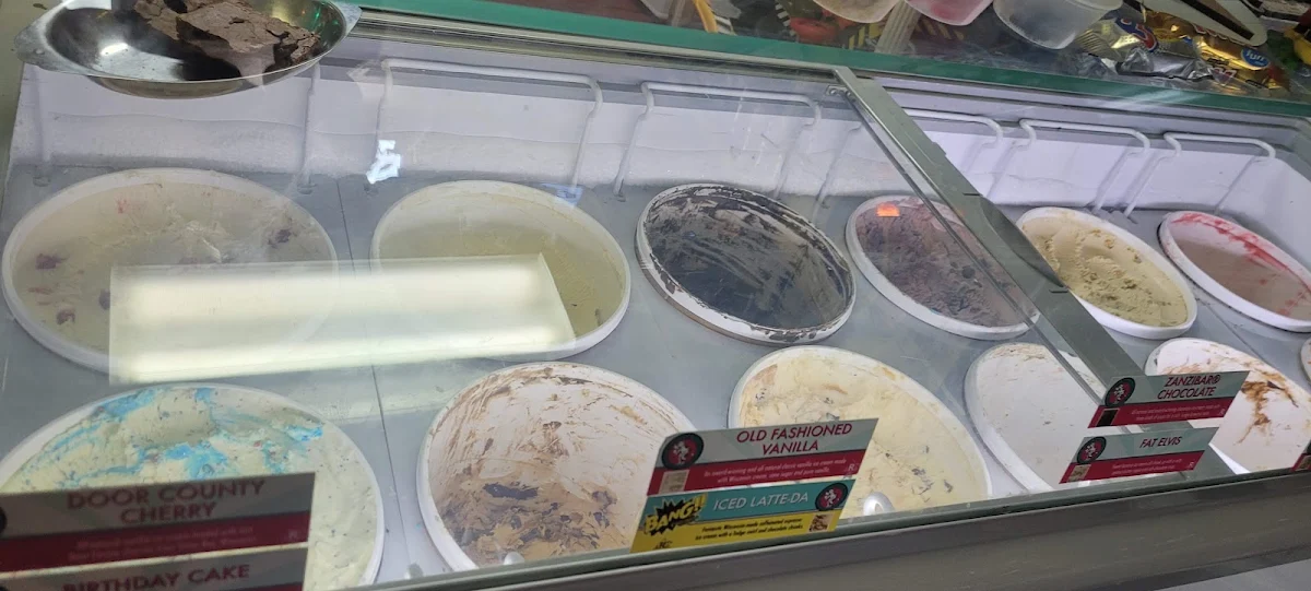 Raspberry Chocolate Ice Cream