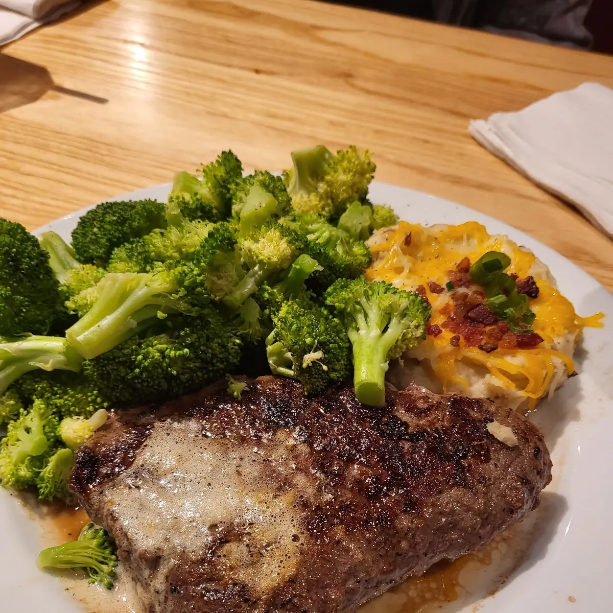 10oz Sirloin with Loaded Mashed Potatoes and Double Broccoli