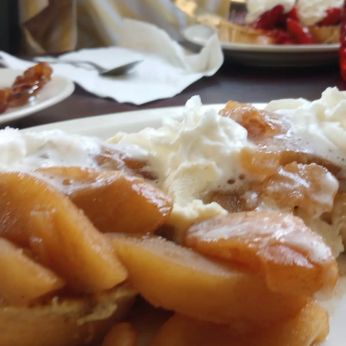 French Toast with Apples