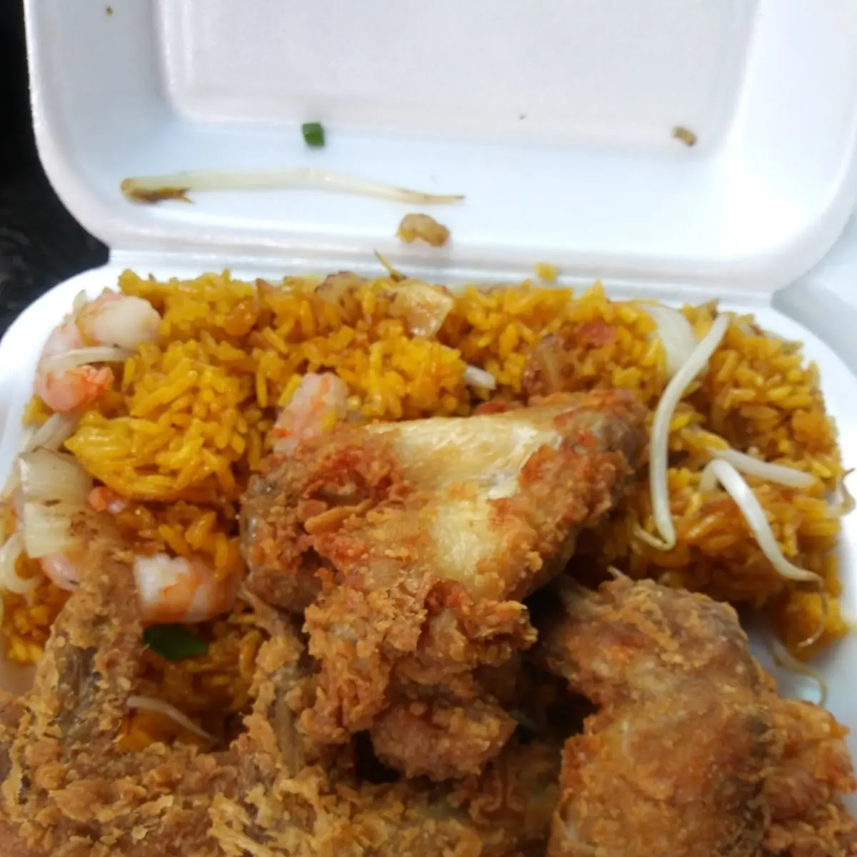 Four Wings Fried Hard with Fried Rice