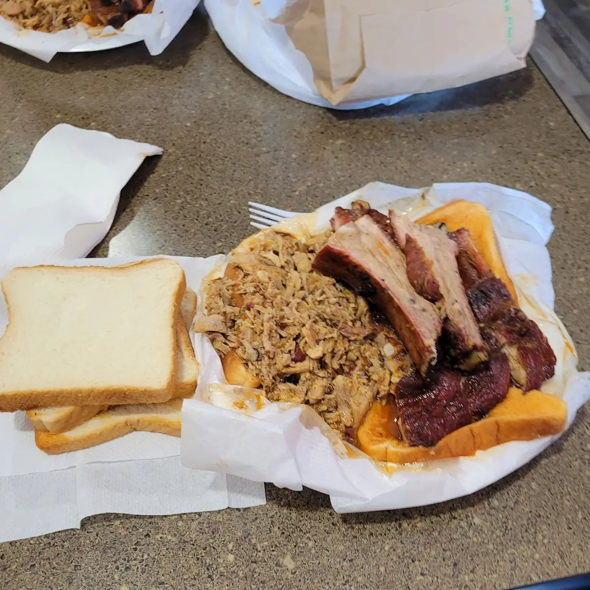 Ribs and Pulled Pork