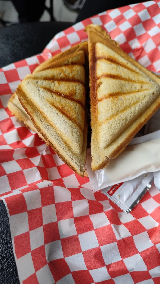 Cheese Chilly Sandwich, Balaji Ghughra
