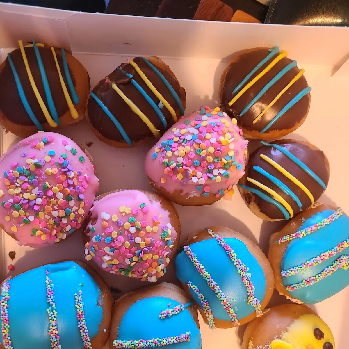 Easter Mini Donuts