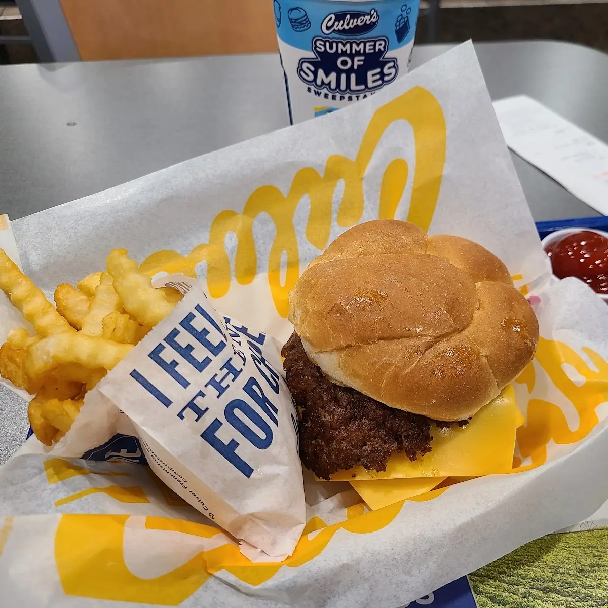 Deluxe Cheeseburger Combo