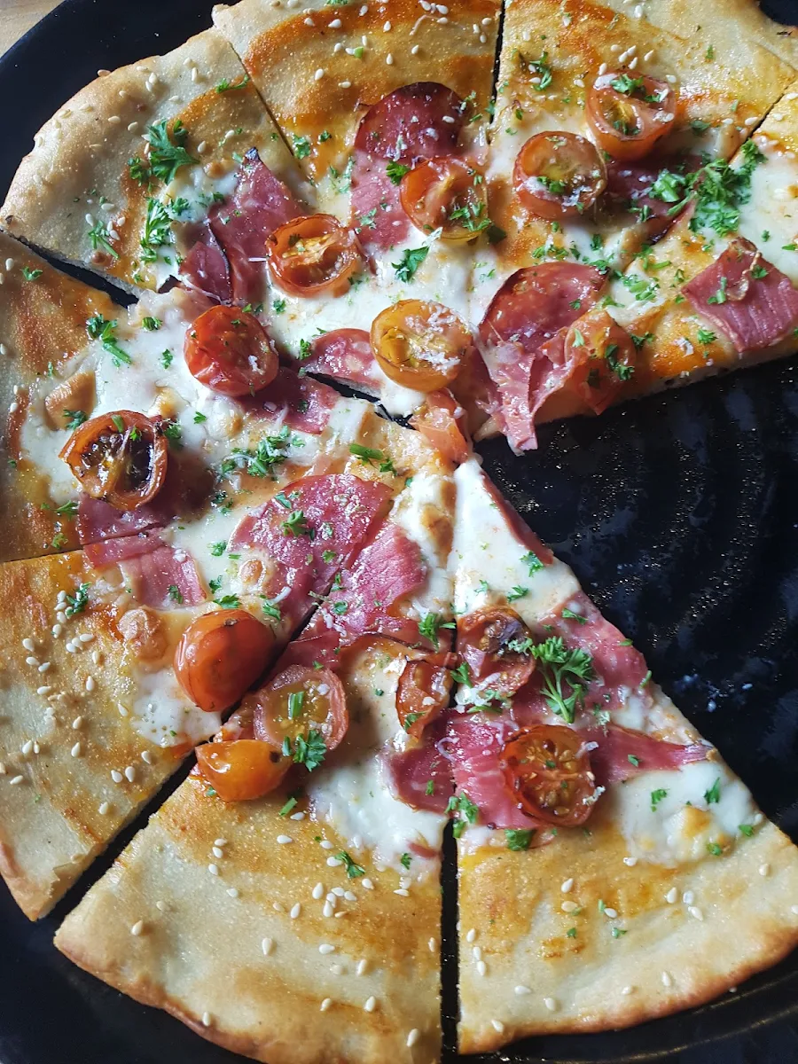 Saucless Pizza Limited Toppings