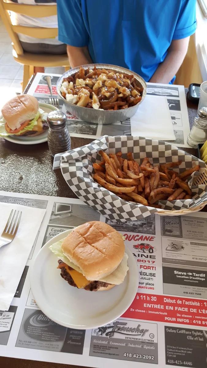 Panier de Frites, Cantine Chez Guylaine