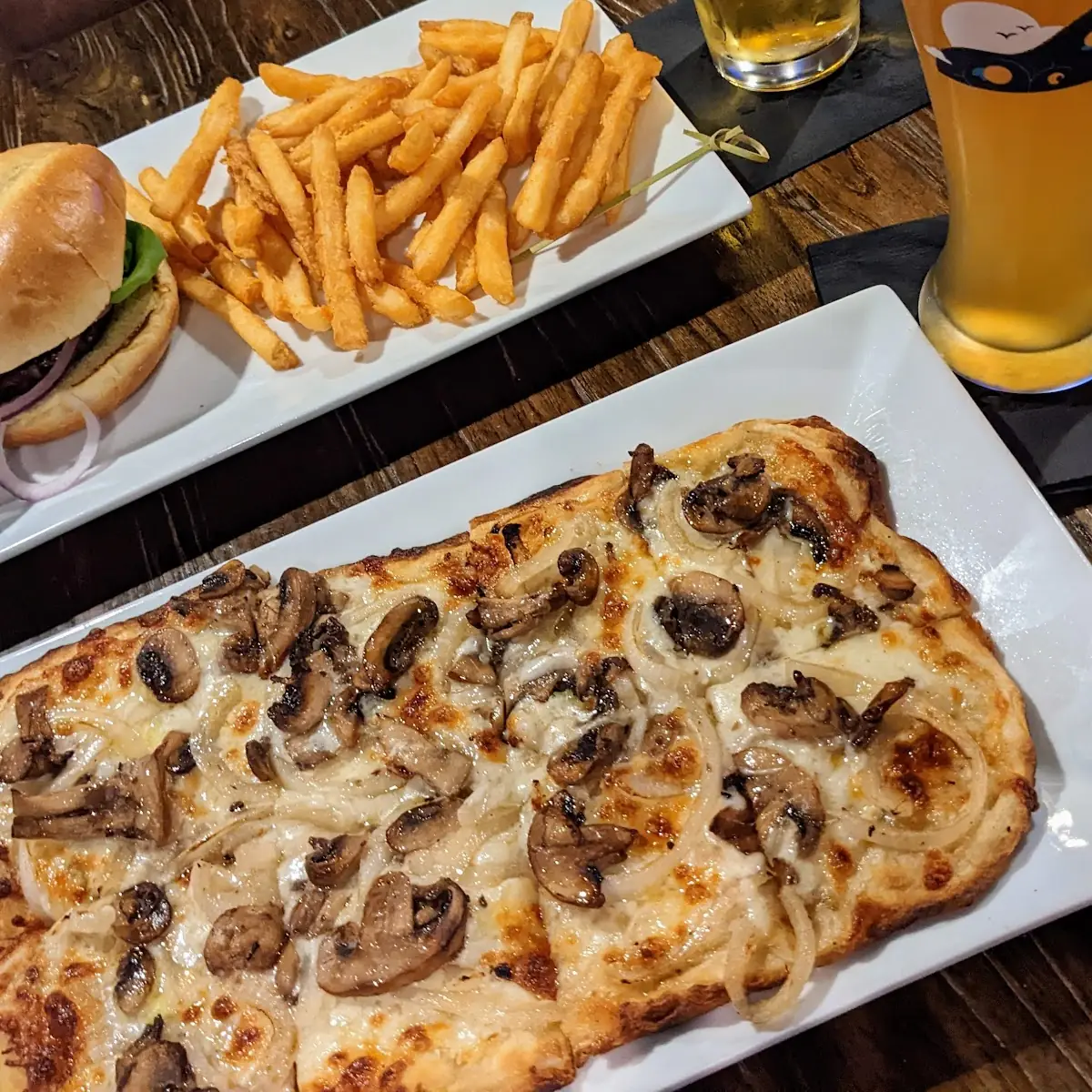 Flatbread Mushroom Pizza and Burger