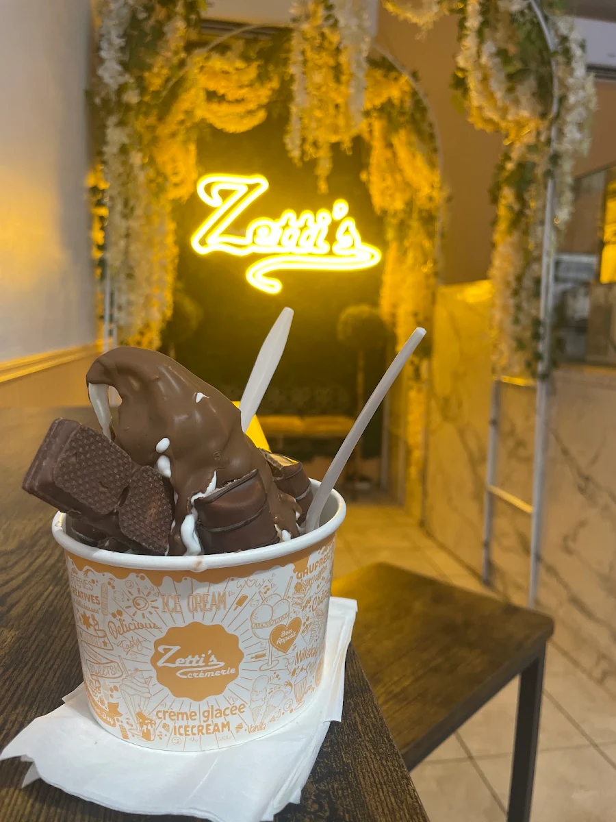 Highlights, Zettis crémerie crêperie