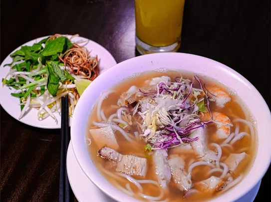 Combo Rice Noodle Soup