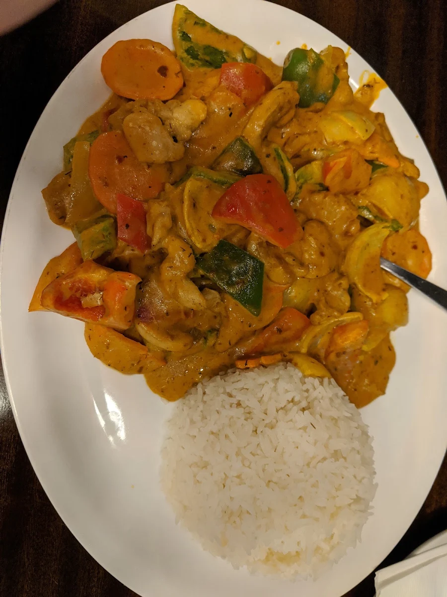Stir Fry Chicken with Coconut Curry Sauce