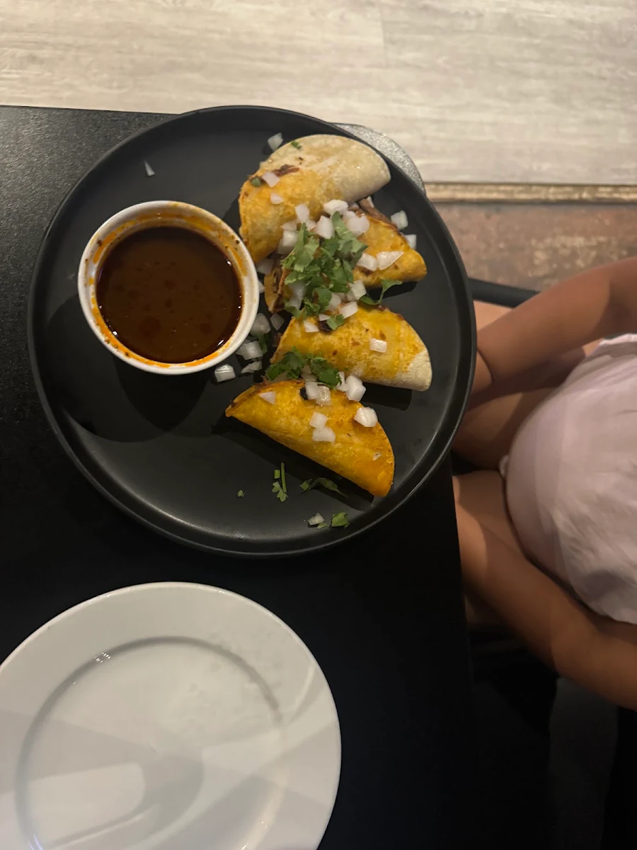 Tacos De Birria 4 Tacos, MEXITACO Cantina