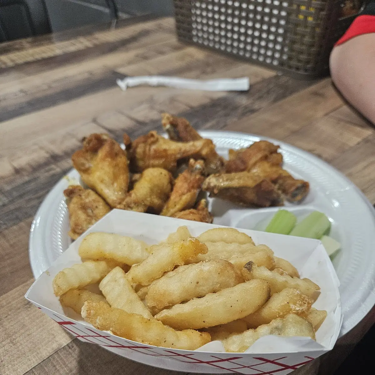 Lemon Pepper Wings Combo