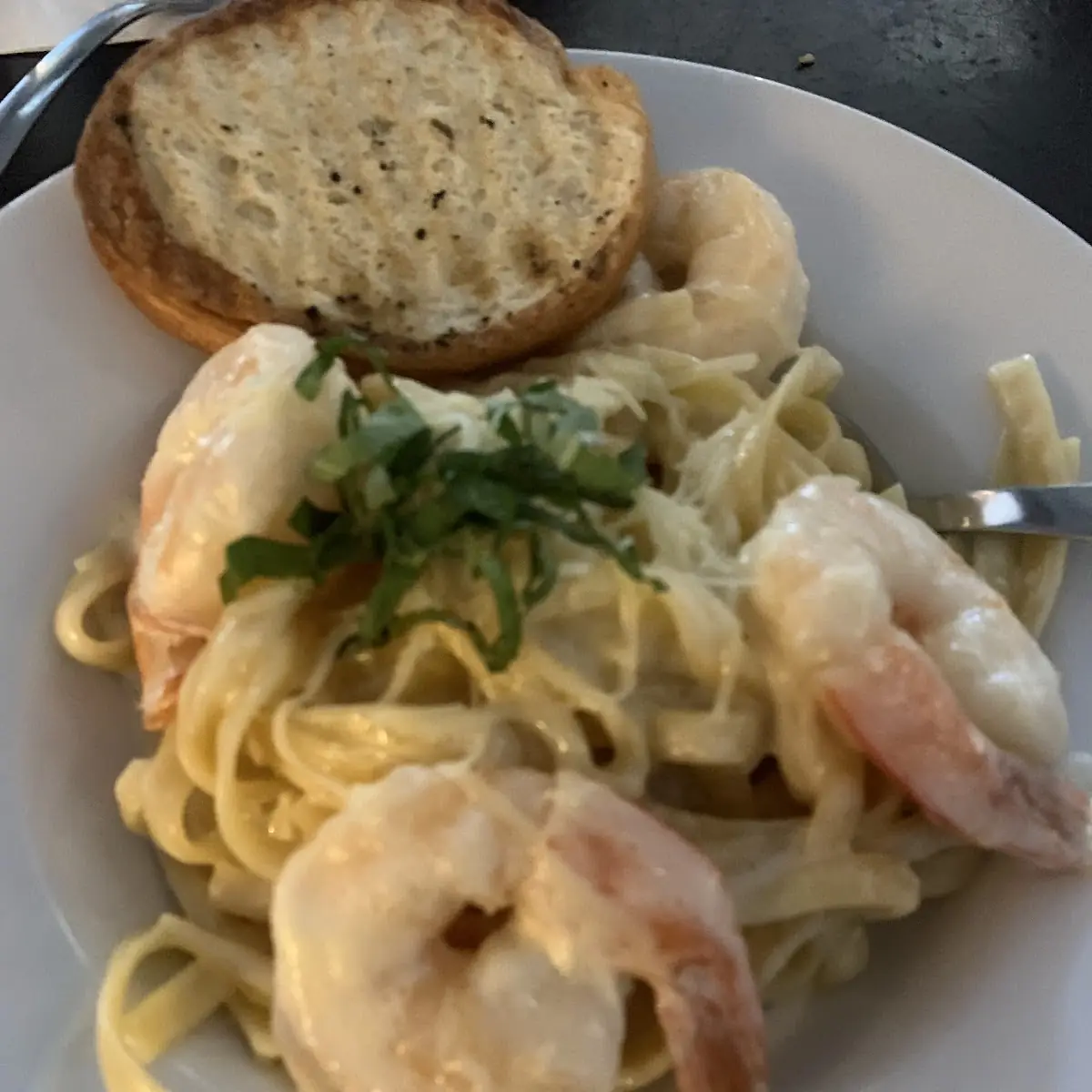 Alfredo Shrimp Fettuccine