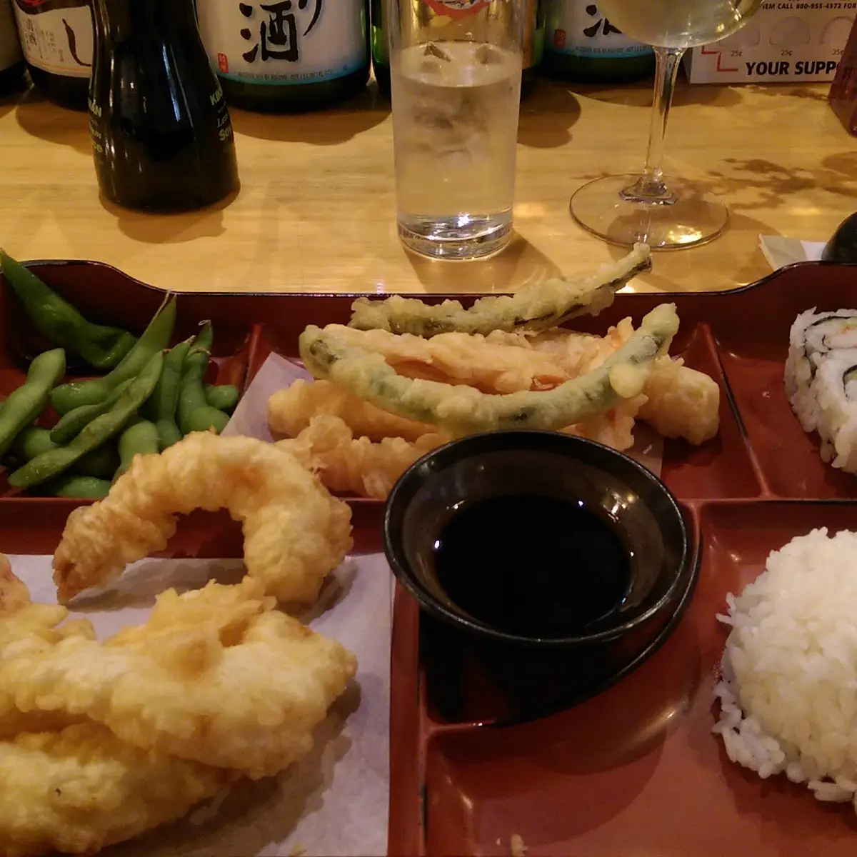 Happy Hour Sushi