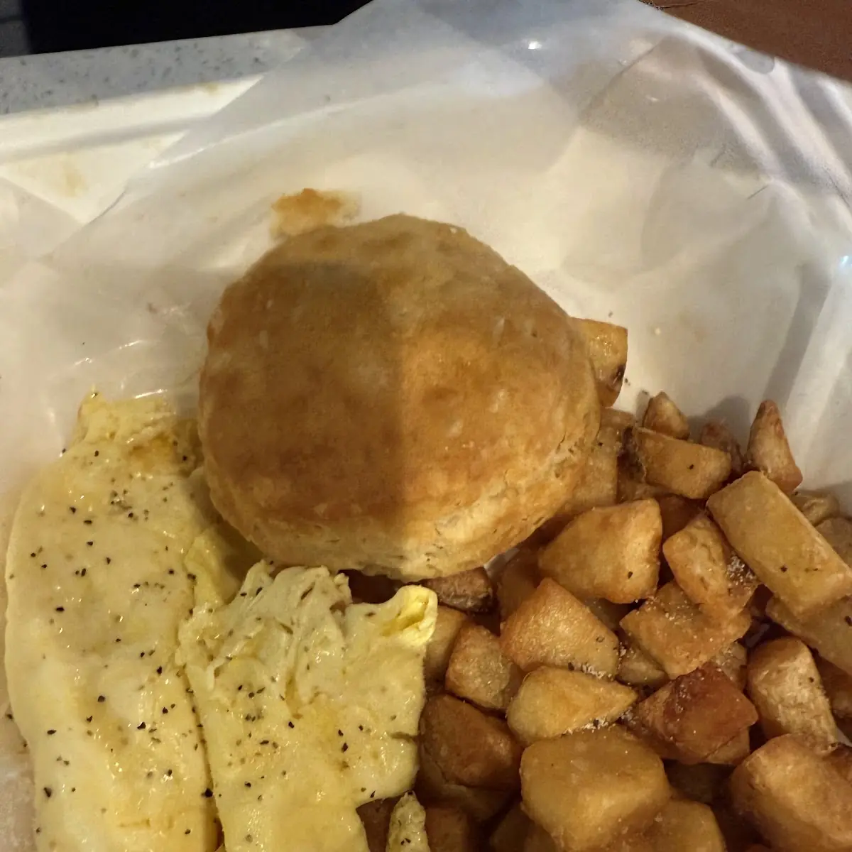Egg Biscuit & Hashbrowns