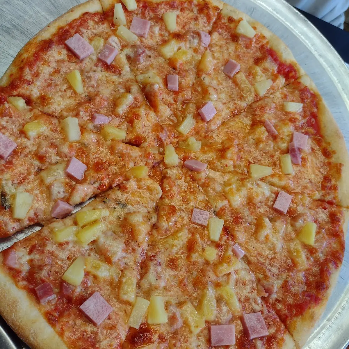 Hawaiian Pizza