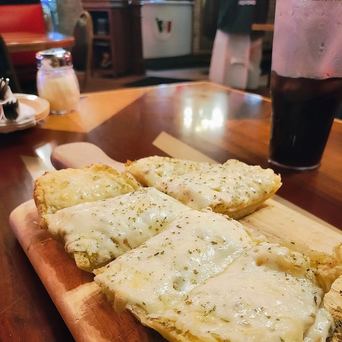Garlic Cheese Bread
