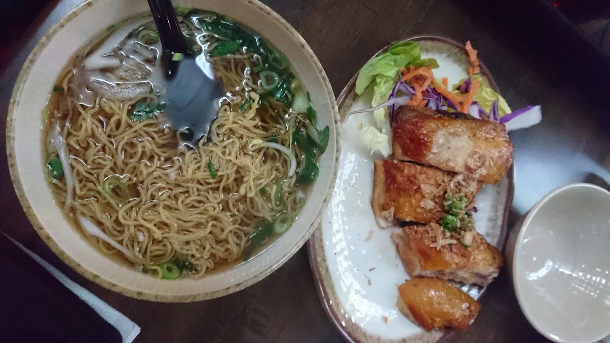 Grilled Pork Chop Noodle Soup