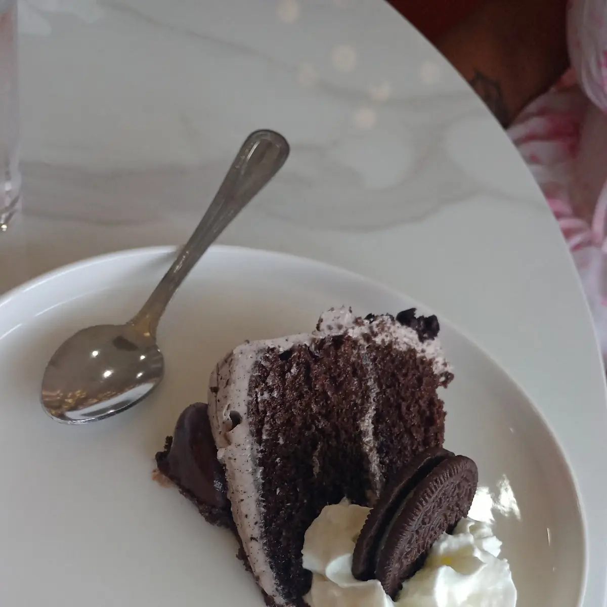 Cookies Cream Cake Slice