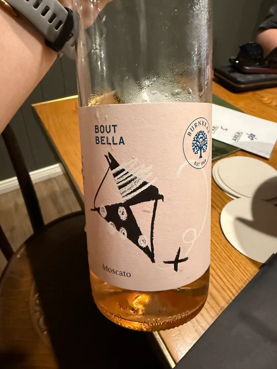 Moscato, Paragon Hotel