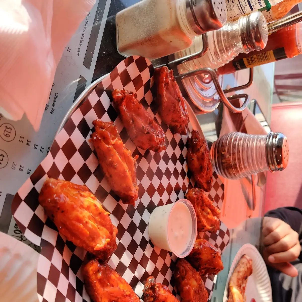 10 Pcs Tandoori Wings ,Comes with Ranch