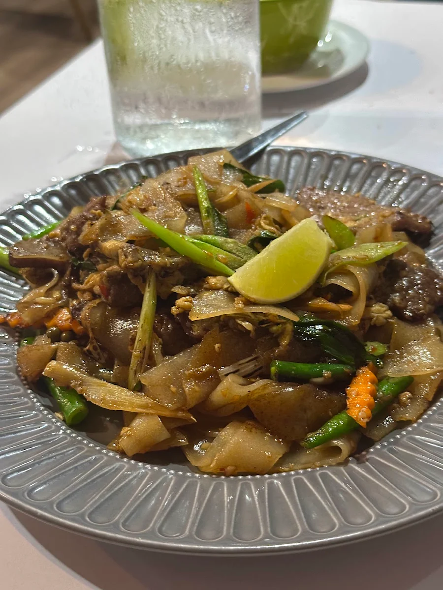 Drunken Noodle with Beef, Arundel Thai restaurant (Parkwood)
