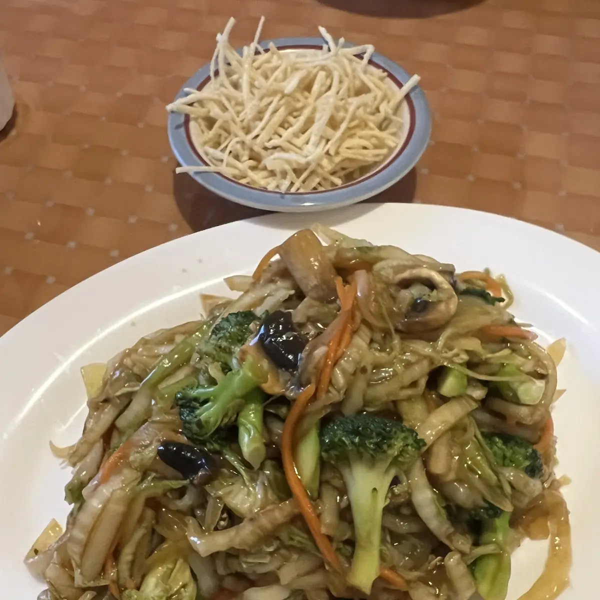 Vegetable Chow Mein